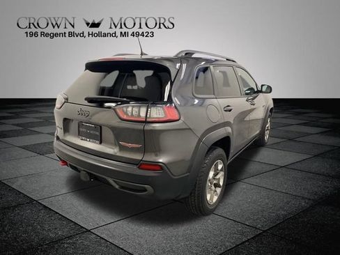 Used 2019 Jeep Cherokee Trailhawk AWD/4WD image 6