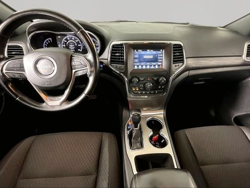 Used 2021 Jeep Grand Cherokee Laredo AWD/4WD image 7