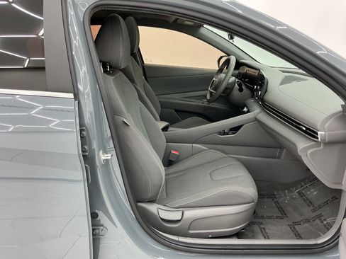 Used 2022 Hyundai Elantra SEL w/ Convenience + Premium Package FWD image 15