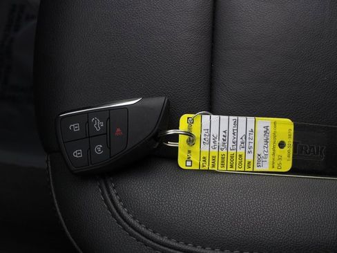 Used 2024 GMC Sierra 1500 Elevation w/ Elevation Premium Package image 8