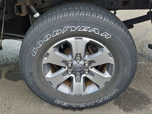 Used 2013 Ford F150 STX w/ Mid Equipment Group AWD/4WD image 4