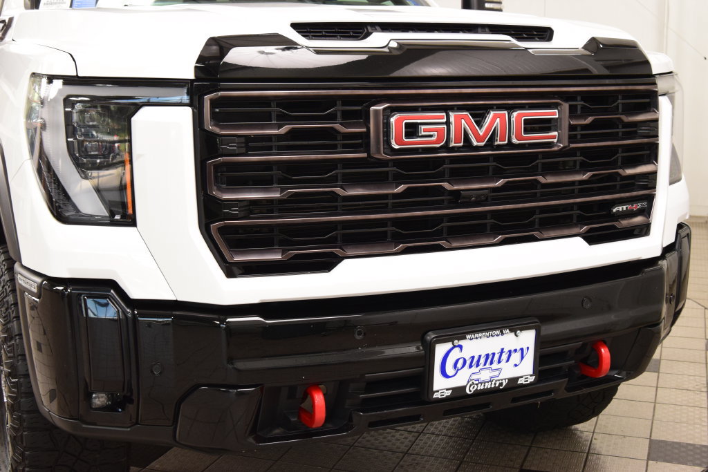 Used 2025 GMC Sierra 2500 AT4X AWD/4WD image 13