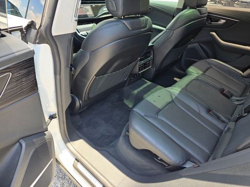 Used 2023 Audi Q8 Prestige AWD/4WD image 29