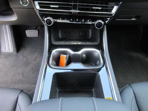 New 2025 Chevrolet Traverse LT w/ Enhanced Driving Package image 20