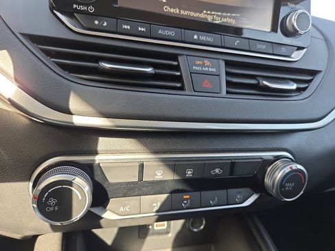 Used 2023 Nissan Altima 2.5 S image 14