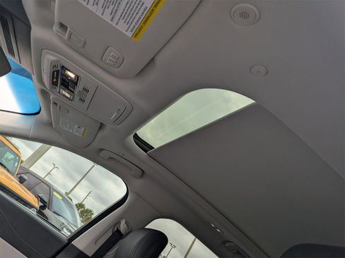 Used 2024 Lincoln Nautilus Premier w/ Equipment Group 102A image 24