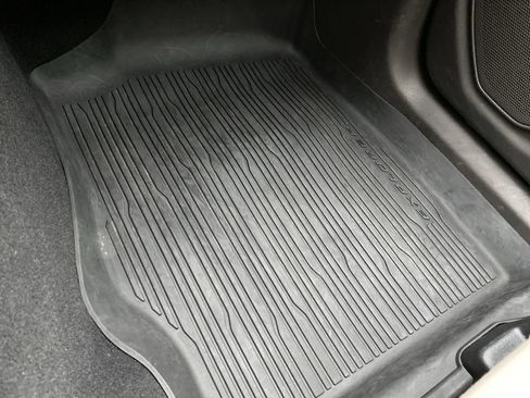 Used 2021 Ford Explorer Platinum w/ Equipment Group 601A image 28