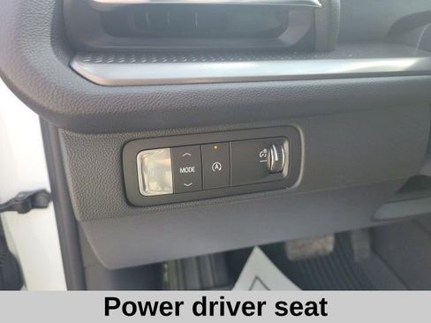 New 2026 Chevrolet Traverse LT w/ Sun and Wheel Package image 7