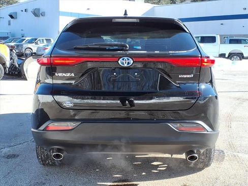 Used 2021 Toyota Venza LE image 30