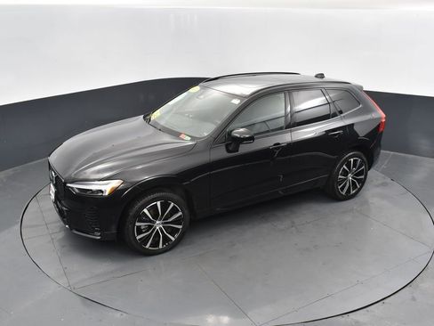 Used 2024 Volvo XC60 B5 Plus image 45