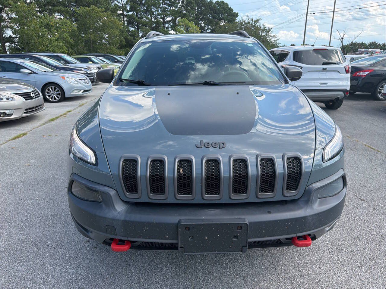Used 2015 Jeep Cherokee Trailhawk w/ Leather Interior Group AWD/4WD image 2