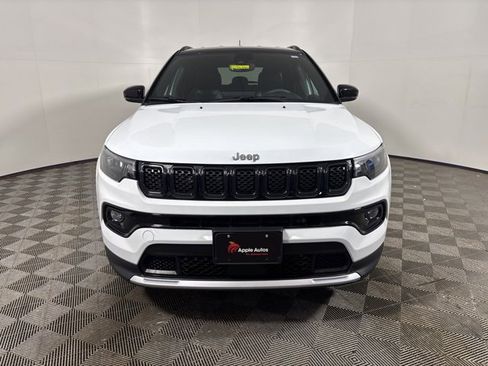 Certified 2024 Jeep Compass Limited image 2