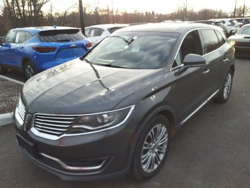 Used 2017 Lincoln MKX Reserve w/ Lincoln MKX Climate Package image 7