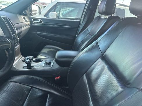 Used 2015 Jeep Grand Cherokee Limited w/ Luxury Group II image 9