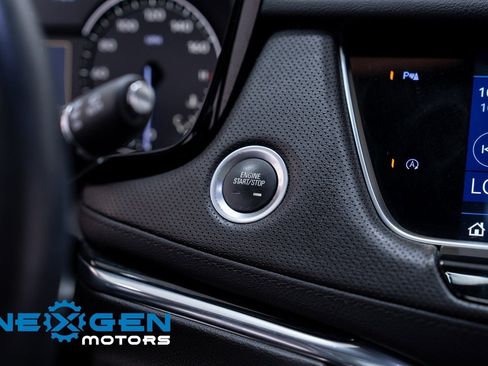 Used 2021 Cadillac XT5 Premium Luxury image 18