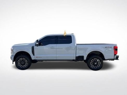 Used 2026 Ford F250 Platinum AWD/4WD image 4