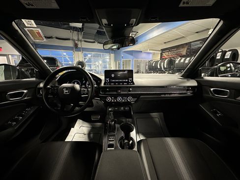 Used 2024 Honda Civic Sport image 18