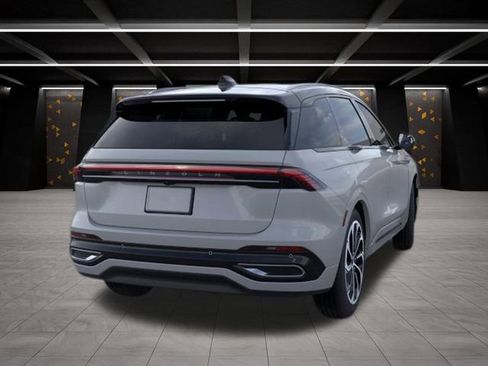 New 2026 Lincoln Nautilus Reserve AWD/4WD image 8