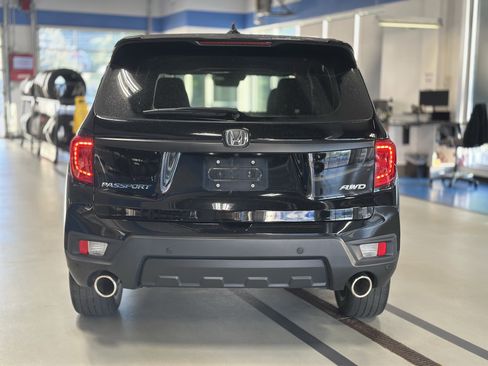 Used 2023 Honda Passport EX-L image 6