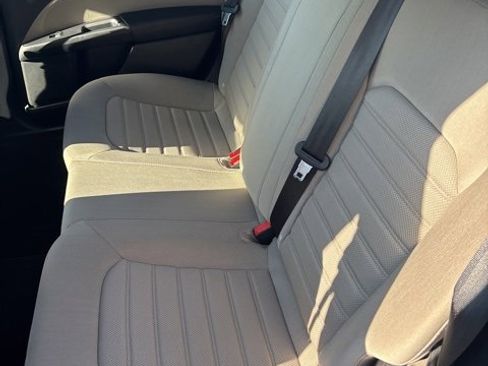 Used 2019 Ford Fusion S image 19