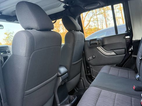 Used 2012 Jeep Wrangler Unlimited Sport w/ Connectivity Group image 17