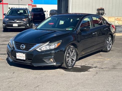 Used 2016 Nissan Altima 2.5 SR image 2