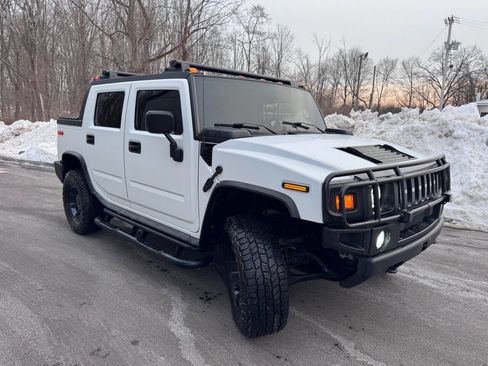Used 2005 HUMMER H2 SUT w/ Preferred Equipment Group image 5