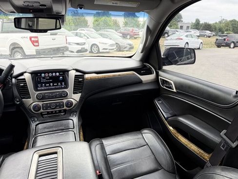 Used 2017 GMC Yukon Denali w/ Open Road Package AWD/4WD image 32
