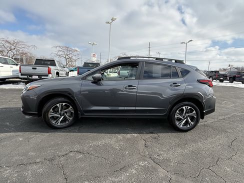 Used 2024 Subaru Crosstrek 2.0i Premium image 5