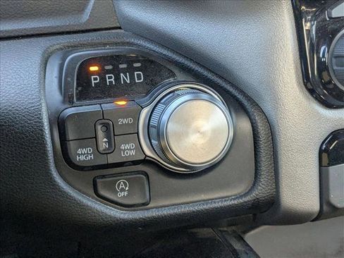 Used 2024 RAM 1500 Laramie image 12