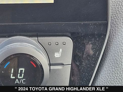 Used 2024 Toyota Grand Highlander FWD image 23