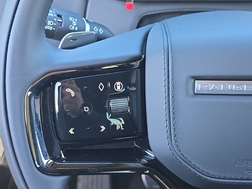 New 2026 Land Rover Range Rover Sport Dynamic SE AWD/4WD image 18