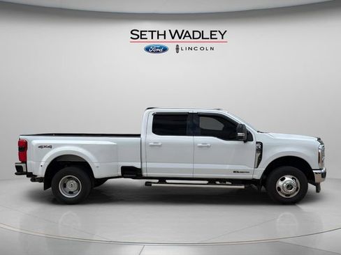 Certified 2025 Ford F350 Lariat AWD/4WD image 8