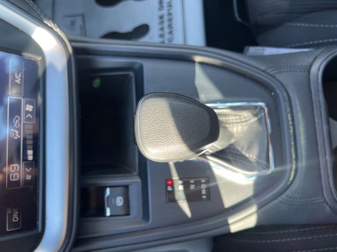 Used 2025 Subaru Legacy AWD/4WD image 19