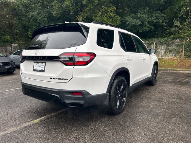 New 2026 Honda Pilot Black Edition image 4