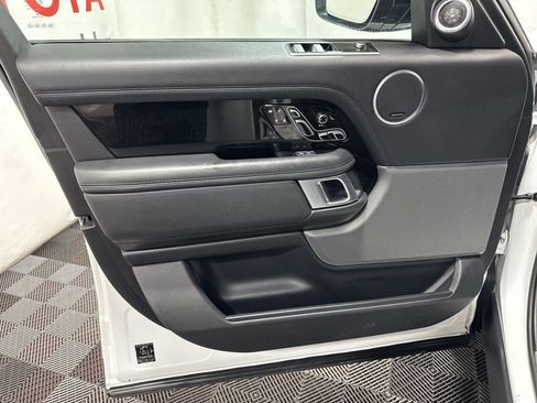 Used 2018 Land Rover Range Rover Supercharged AWD/4WD image 23