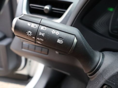 Used 2019 Lexus UX 250h w/ Premium Package AWD/4WD image 29