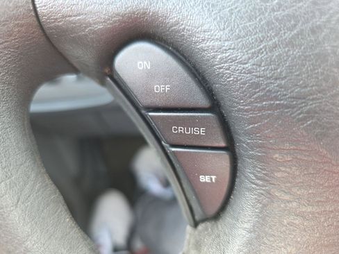 Used 2006 Dodge Caravan SXT w/ Popular Equipment Group I image 10