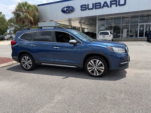 Used 2022 Subaru Ascent Touring AWD/4WD image 1