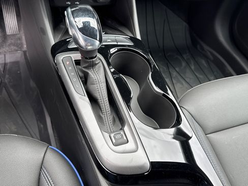 New 2026 Buick Envista Sport Touring FWD image 34