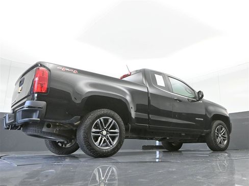 Used 2019 Chevrolet Colorado W/T w/ Custom Special Edition AWD/4WD image 32