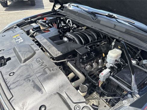 Used 2019 GMC Yukon SLT AWD/4WD image 12
