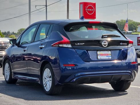 Used 2022 Nissan Leaf S w/ Protection Package FWD image 5