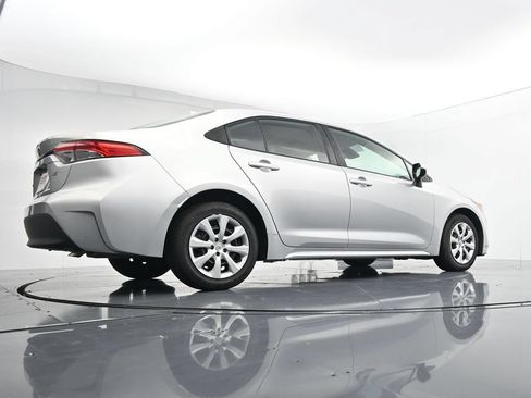 Used 2023 Toyota Corolla LE FWD image 34