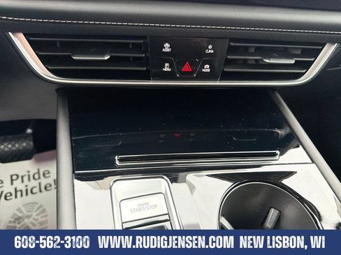 Used 2026 Volkswagen Atlas SE AWD/4WD image 17
