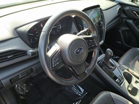 Used 2024 Subaru Crosstrek 2.5i Limited w/ Crosstrek Mirror Package AWD/4WD image 10