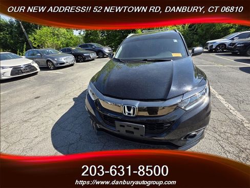 Used 2021 Honda HR-V Sport image 2