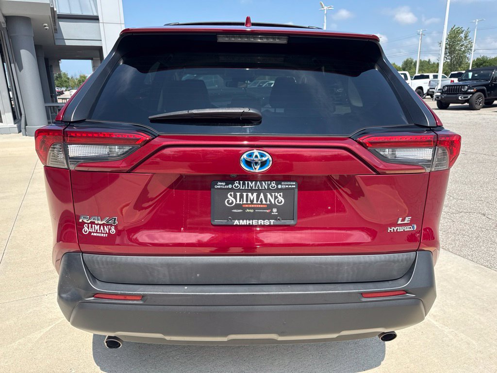 Used 2019 Toyota RAV4 LE w/ Carpet Mat Package AWD/4WD image 6