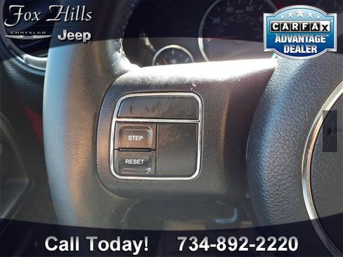 Used 2016 Jeep Wrangler Unlimited Sahara image 16