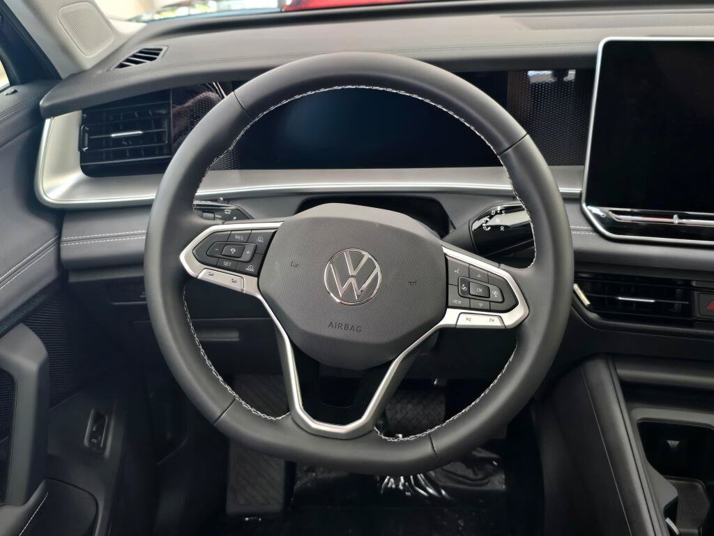 New 2026 Volkswagen Tiguan SE AWD/4WD image 12
